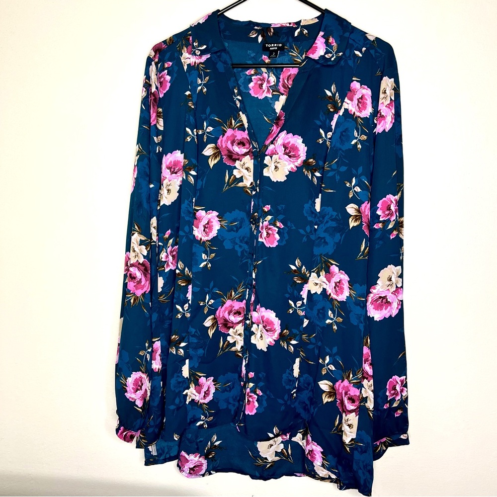 TORRID HARPER FLORAL BLOUSE